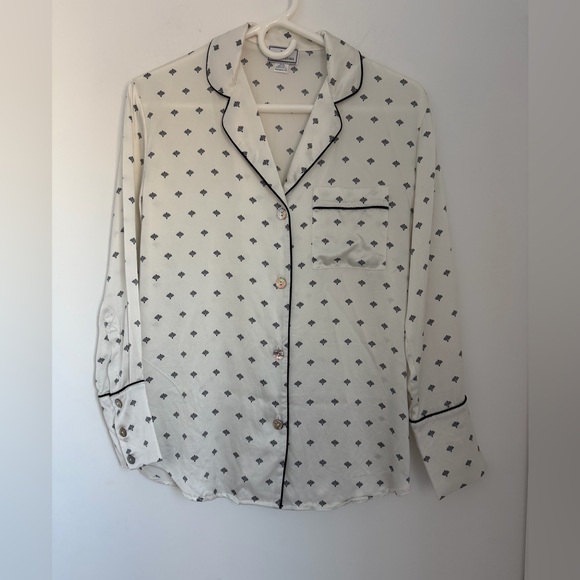 Petite Plume XS Silk Pajama Set in White Art Nouveau - Picture 5 of 9